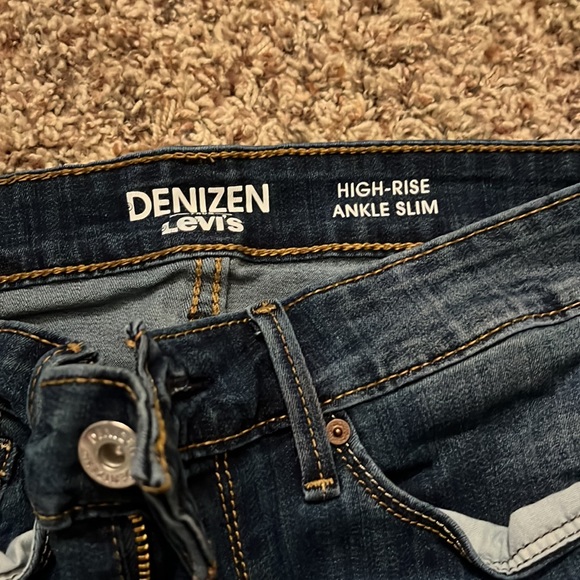 Women’s jeans - Picture 3 of 4